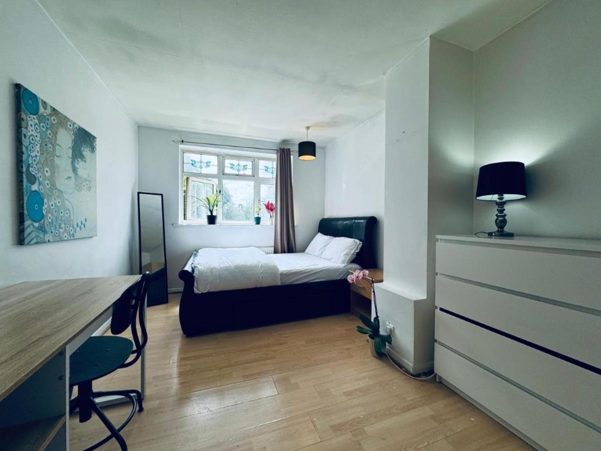 Отель Whitechapel Lindley House R2 Лондон Экстерьер фото